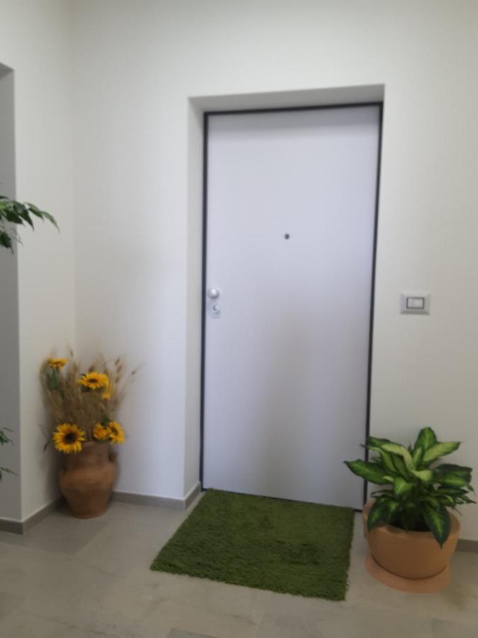 Lucrece Holiday Apartment Турин Екстер'єр фото