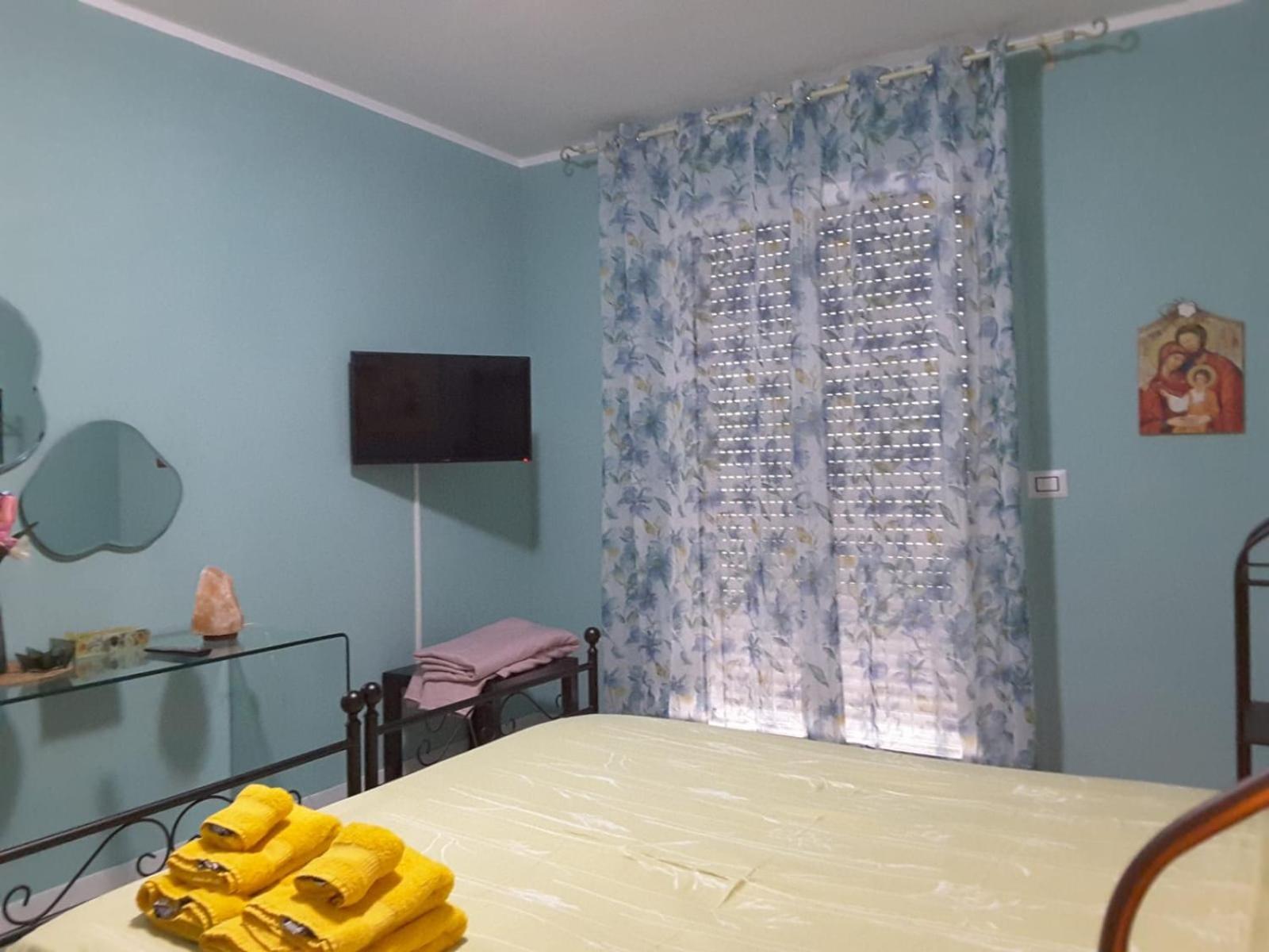 Lucrece Holiday Apartment Турин Екстер'єр фото