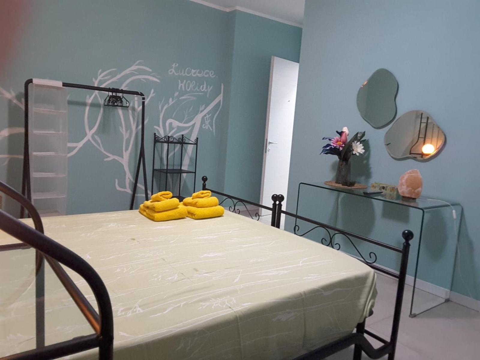 Lucrece Holiday Apartment Турин Екстер'єр фото